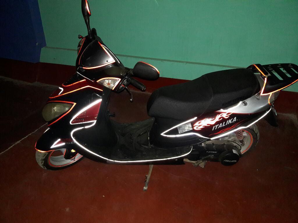 Vendo Moto Italika 150cc