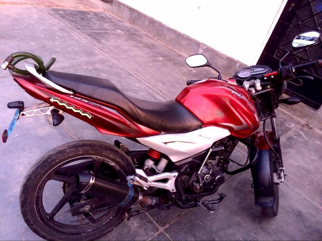 Moto Discover 125 St - Bajaj con Extras