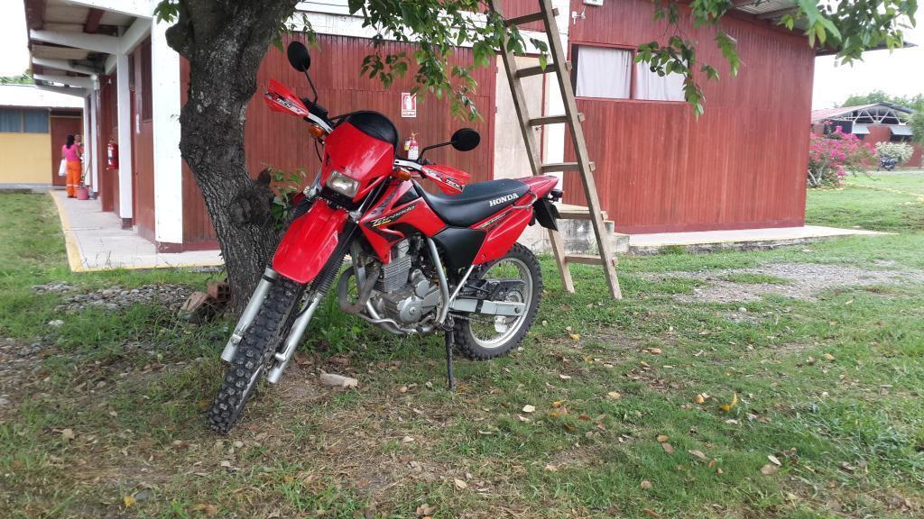 VENDO MOTO HONDA TORNADO XR250