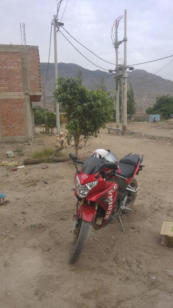 Vendo Moto por Viaje