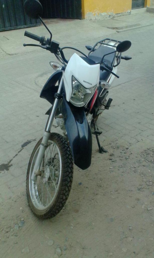 xr 150l impecable