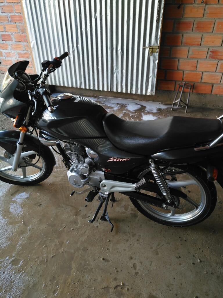 Se Vende Moto Storm 125