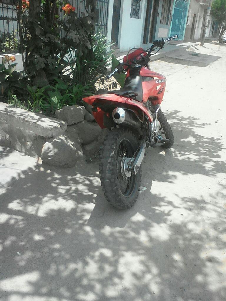 Vendo Moto Cross 250