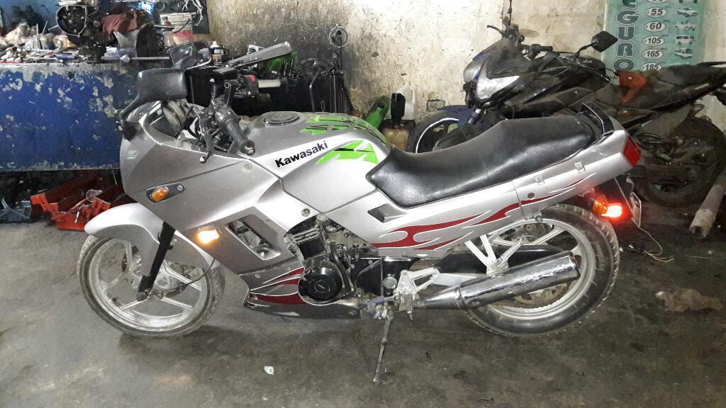 Remate Moto Kawasaki 250