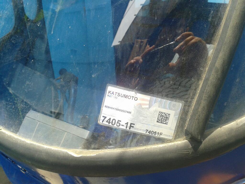 Vendo Mi Moto Azul Listo para Tramitar