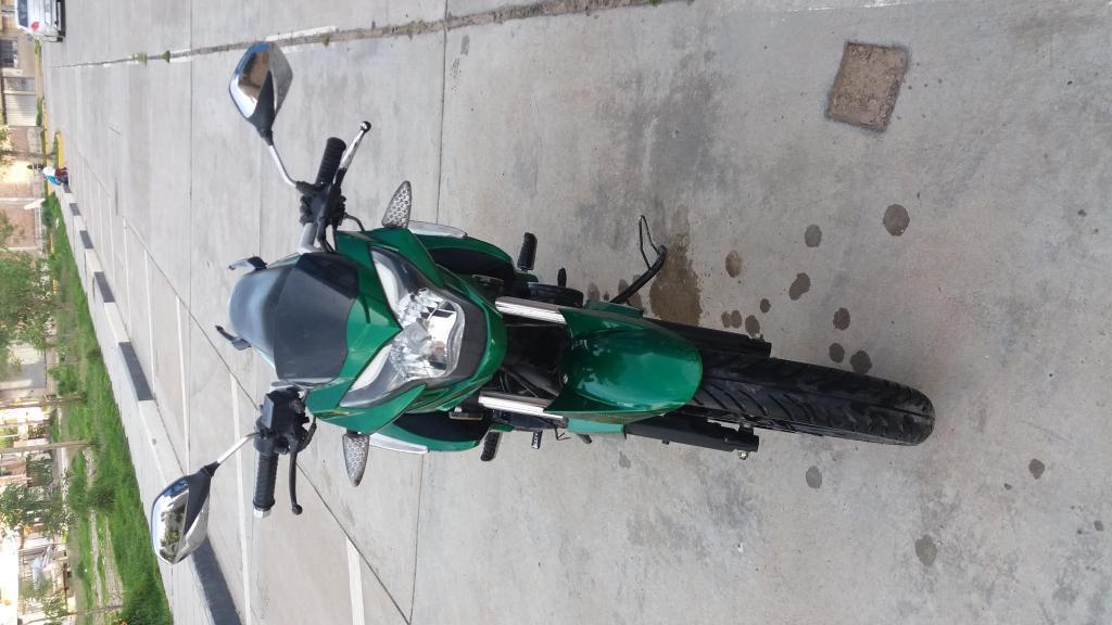 VENDO MOTO DEPORTIVA LINEAL HORNET ADVANCE 200, PRECIO S/. 2300.00