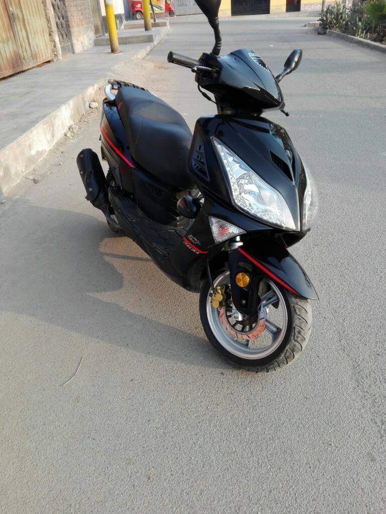 Moto Italika Color Negro Motor 175
