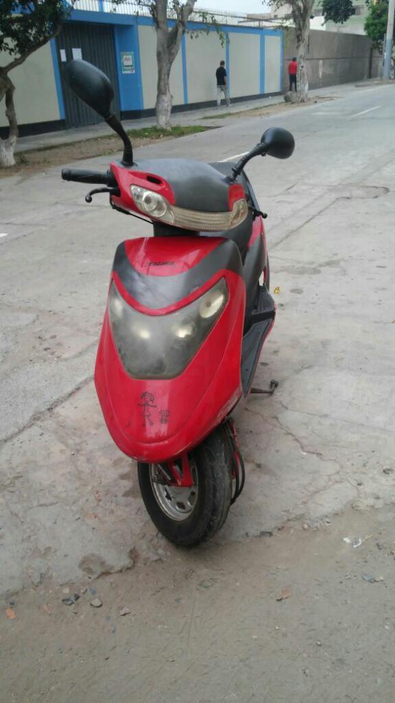 Remato Mi Moto Scooter Italika Cs 125 con Soat hasta Agosto