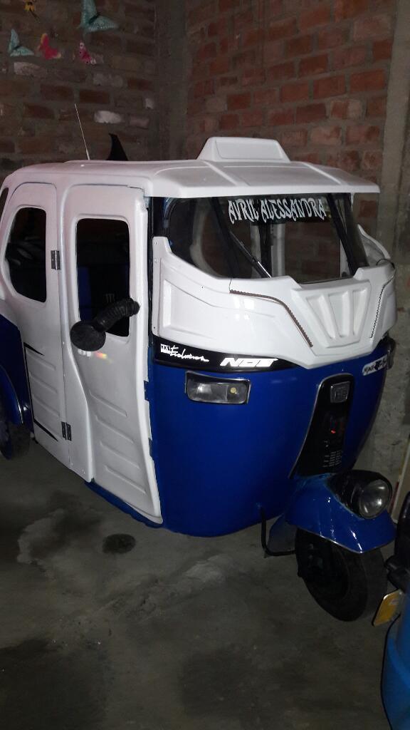 Se Vende Moto Bajaj de 4t a Glp
