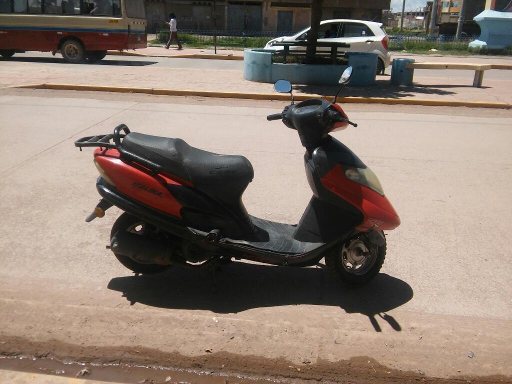 Vendo Moto Lineal Scooter Italika 150