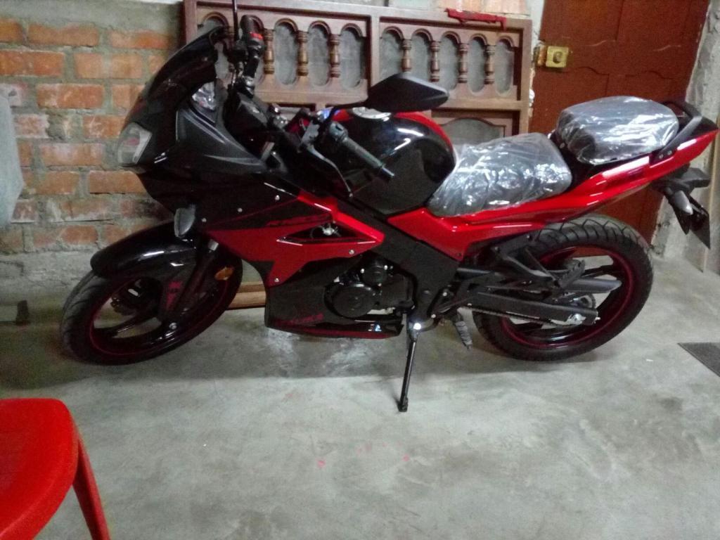 Moto Rt 200 italika 55 kilómetros de recorrido