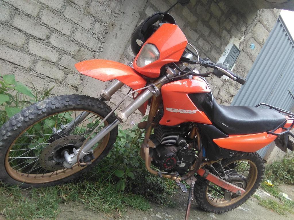 VENDO MOTO ADVANCE MOTOR 250 S/.1900 CEL956497724