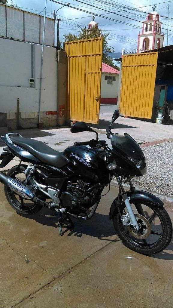 VENDO MOTO BAJAJ PULSAR 180 CC