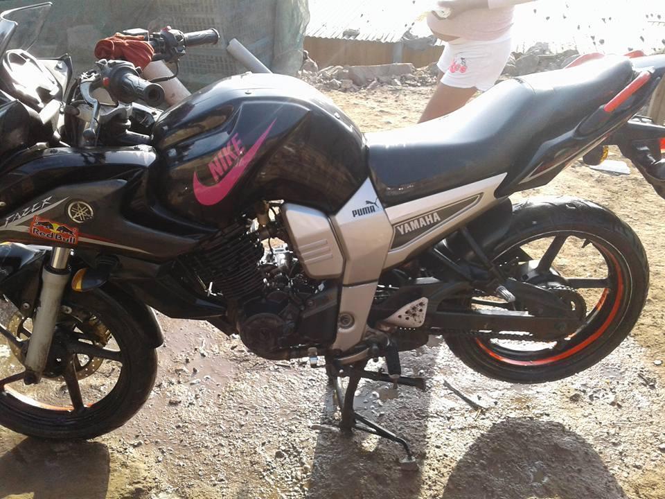 YAMAHA FZ FAZER.. TIENE SOAT,, VARIOS EXTRAS