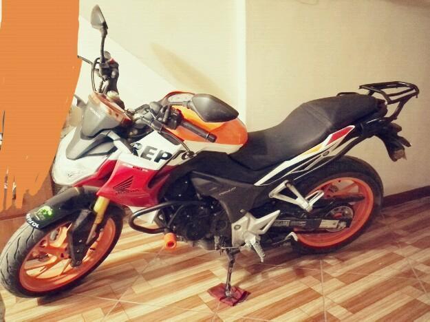 SE VENDE MOTO CB190 REPSOL 2017