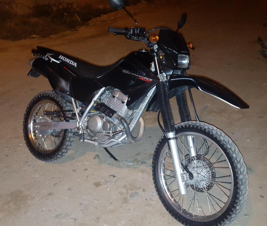 Se Vende Moto Honda Tornado 250