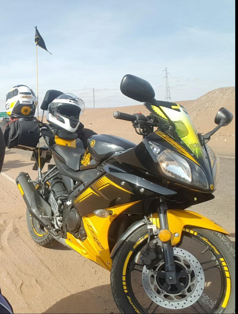 Vendo Moto Yamaha R15 Año 2014