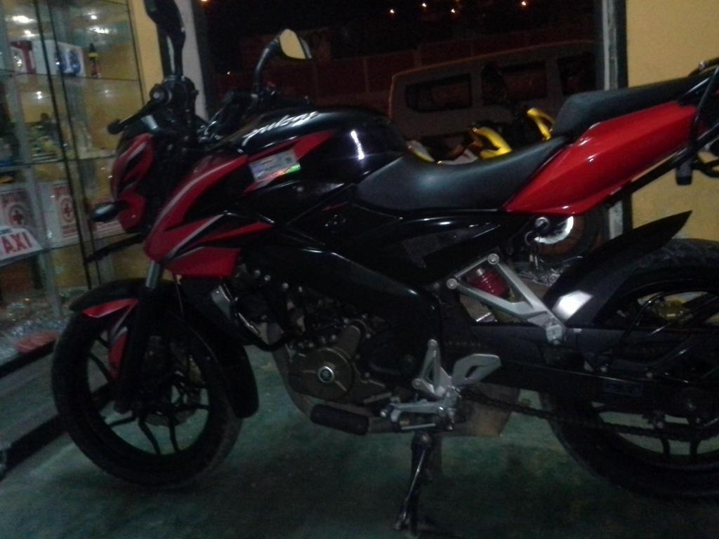 moto pulsar ns motor 200...modelo 2015