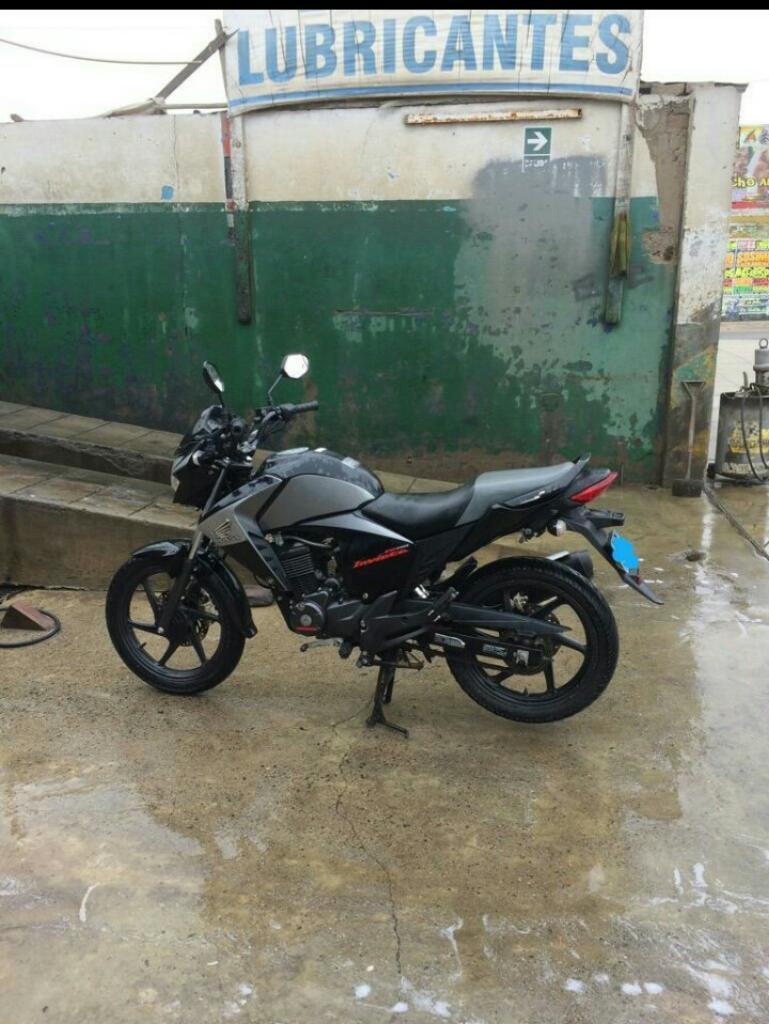 Moto Honda Invicta 150