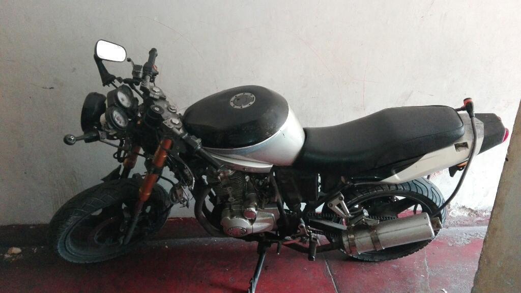 Moto 1700 con Soat Recién Comprado