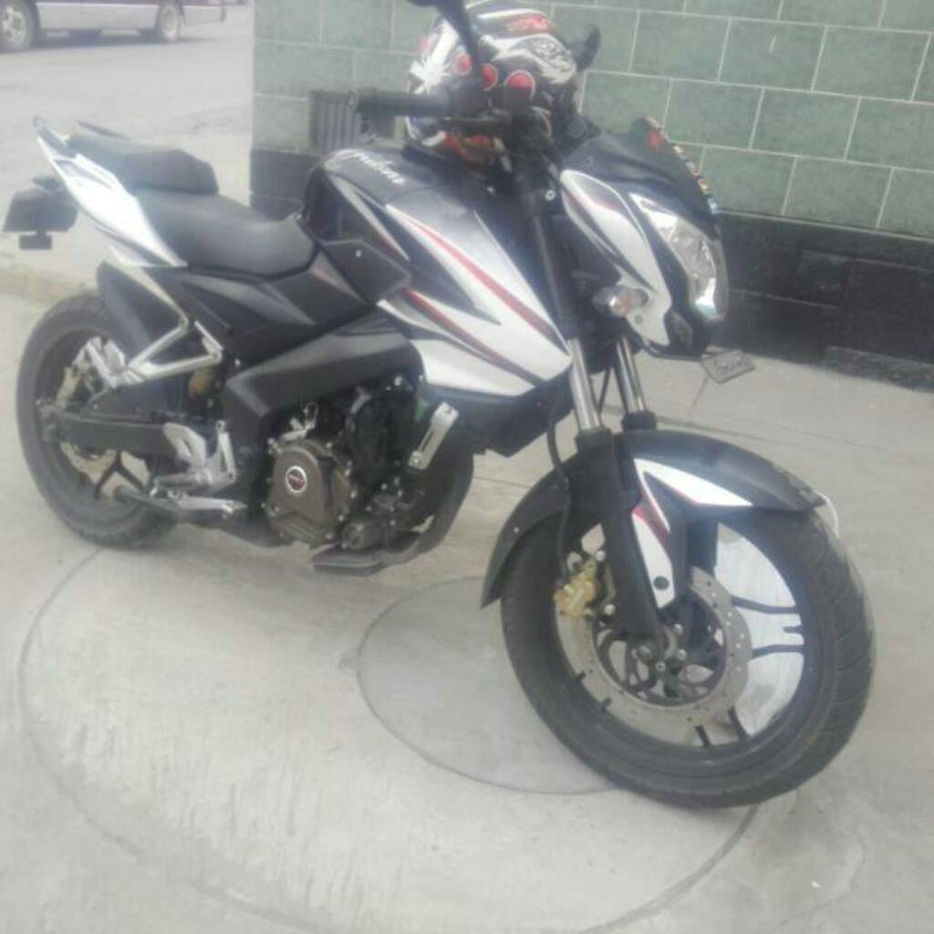 Pulsar NS 200 2015