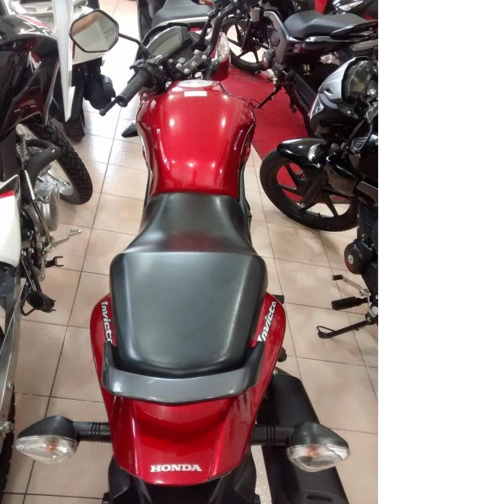 VENDO MOTO HONDA POR OCASION NO SE UTILIZO ESTABA GUARDADA