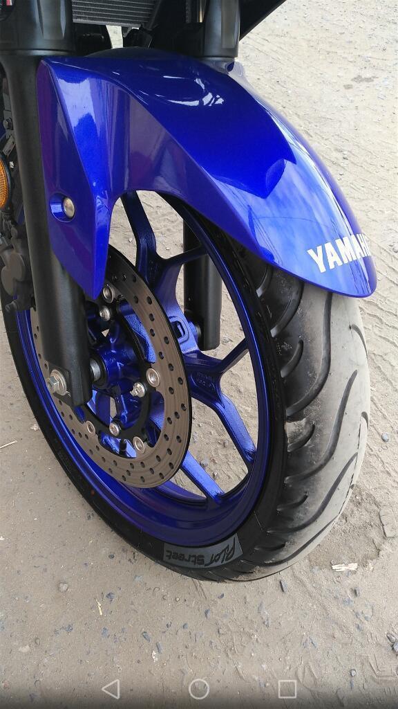Moto Yamaha R3 ..soat