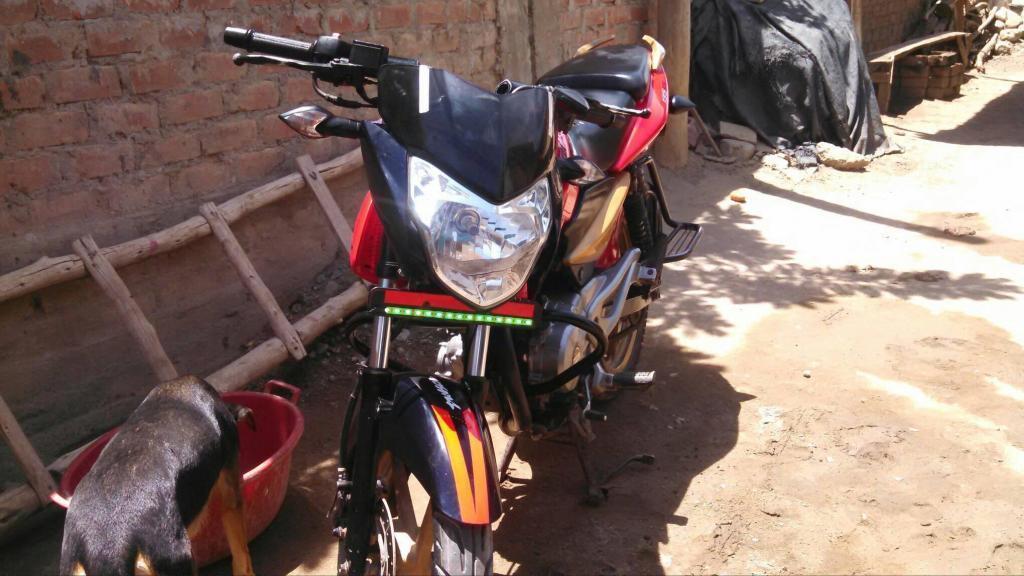 Vendo moto pulsar 135 precio a tratar numero 925 566 269 whasat 925566269