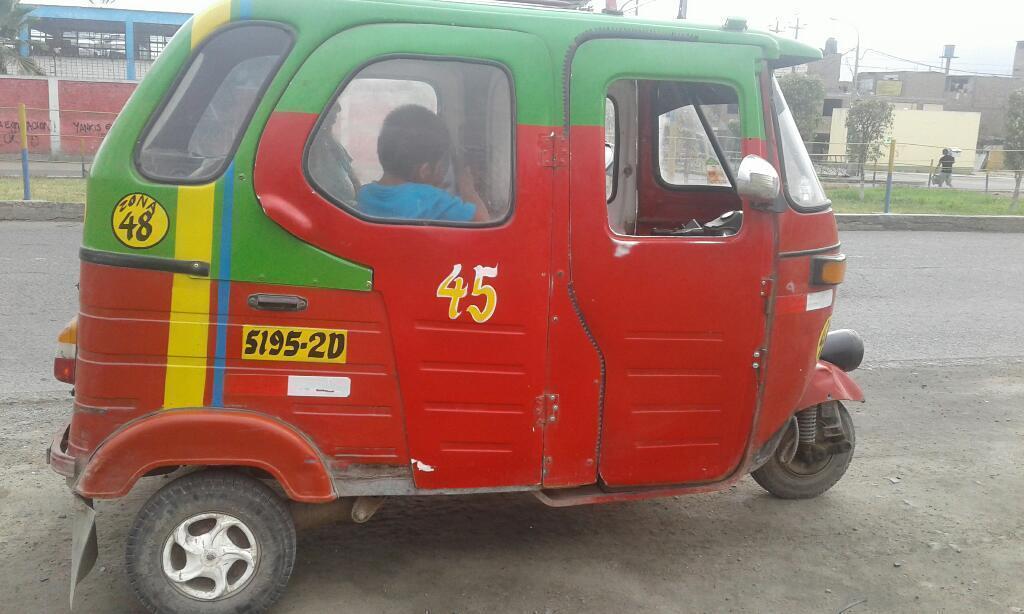 Mototaxi Torito Bajaj a Gas en Regla