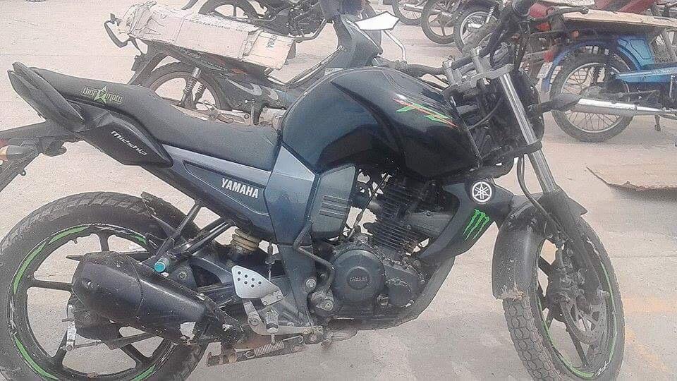 Moto Fz