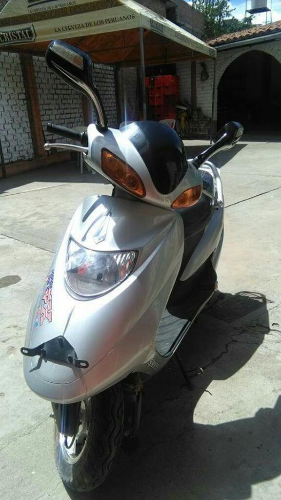 Vendo Moto para Mujer