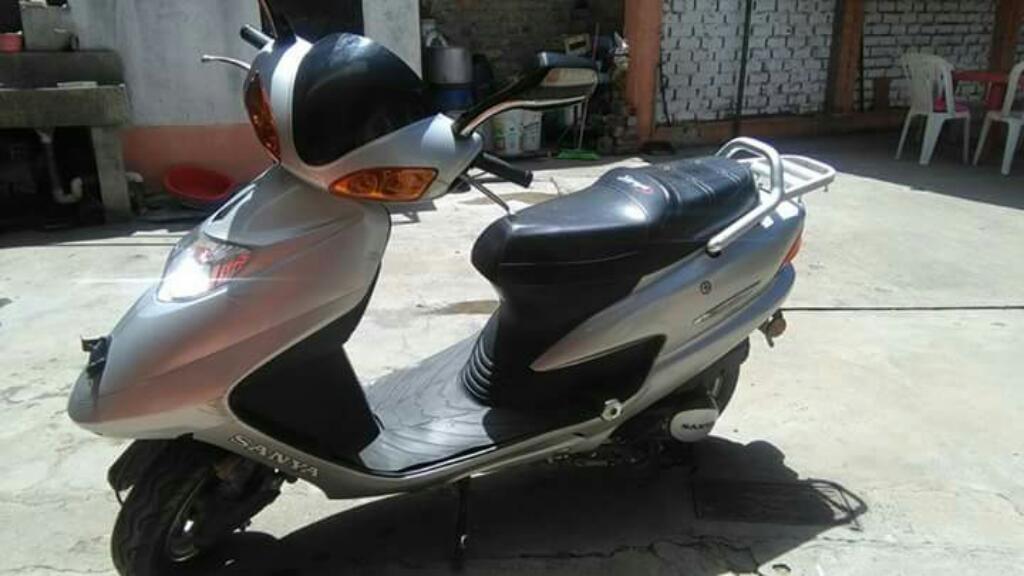 Vendo Moto para Mujer