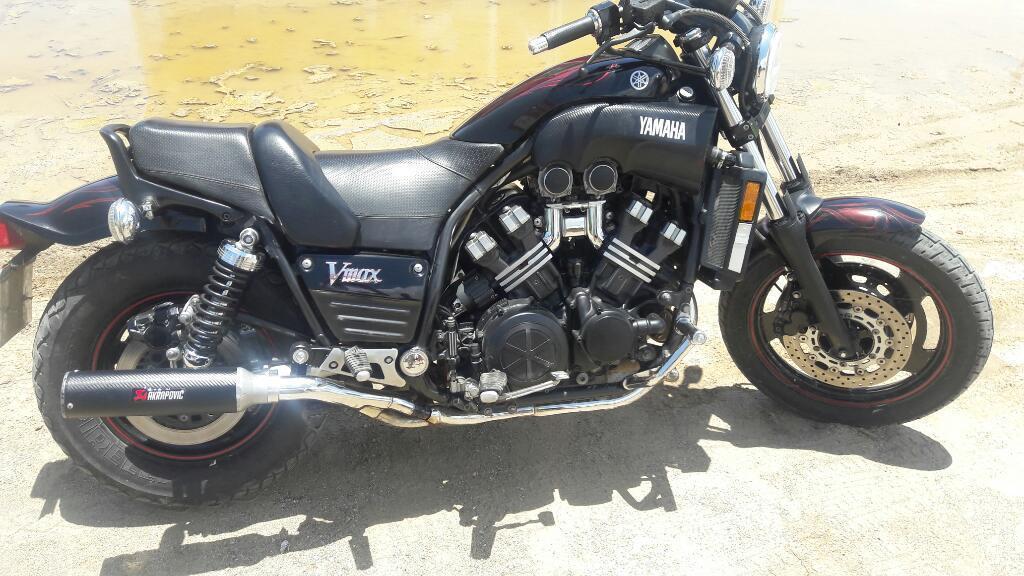Moto Yamaha Vmax 1200 Japonesa