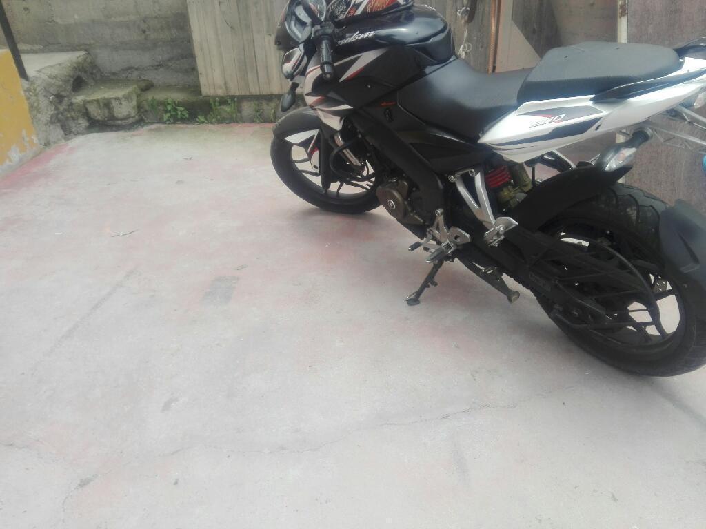 PULSAR NS 200