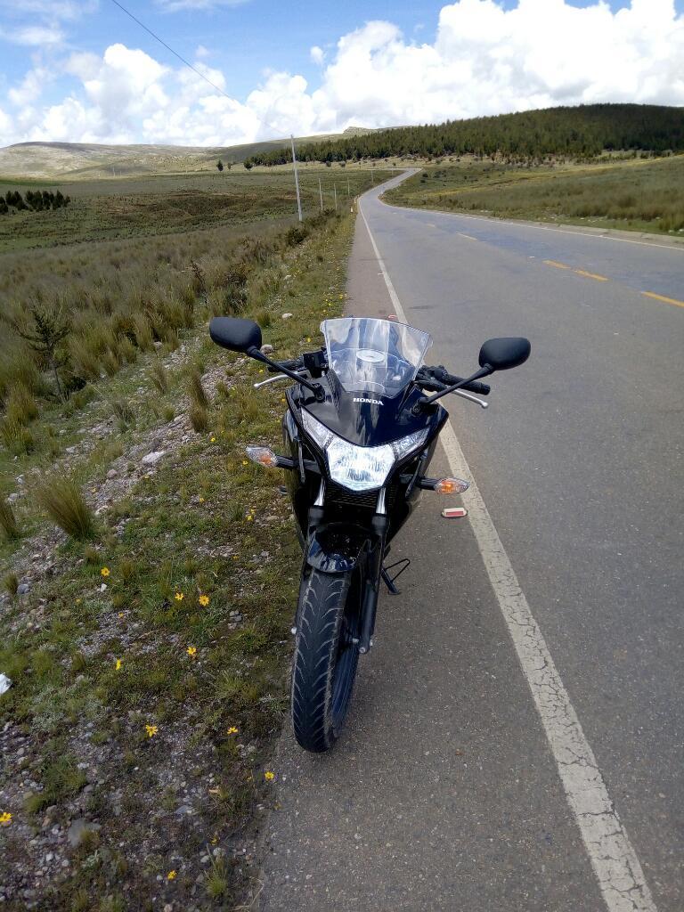 Vendo Moto Honda Cbr250r
