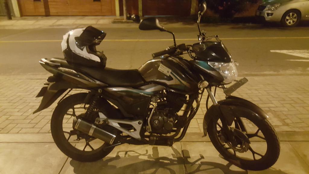 BAJAJ DISCOVER 125M 9800 KM ECONOMICA