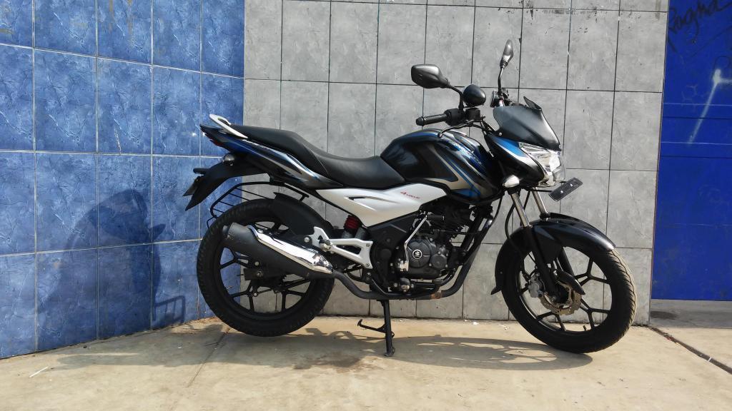 Discover 125 st, BAJAJ.. Con Soat hasta octubre 2017. Nuevaaa