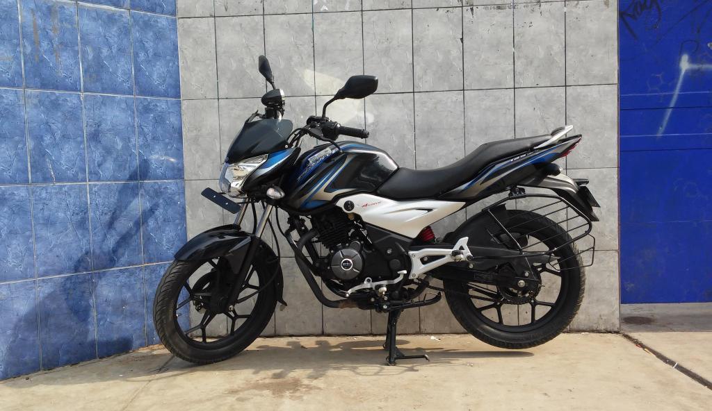 Discover 125 st, BAJAJ.. Con Soat hasta octubre 2017. Nuevaaa