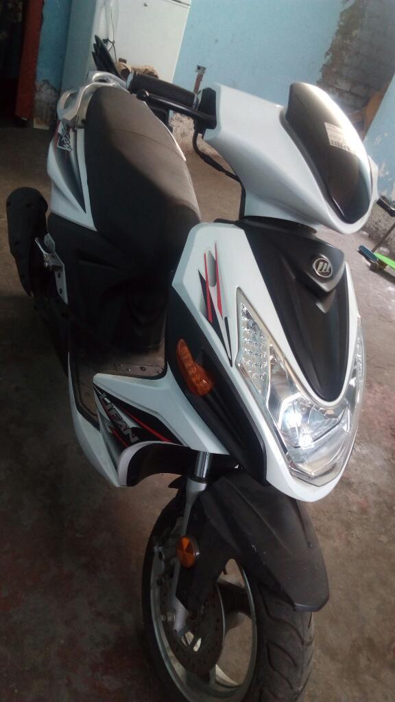 Moto Lifan 150 Cc en Buen Estado