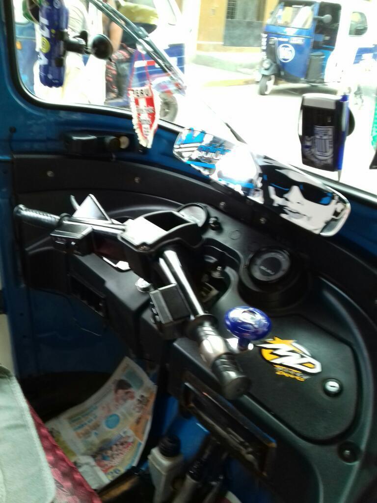 Vendo Moto Bajaj Año 2015ymedio de Uso