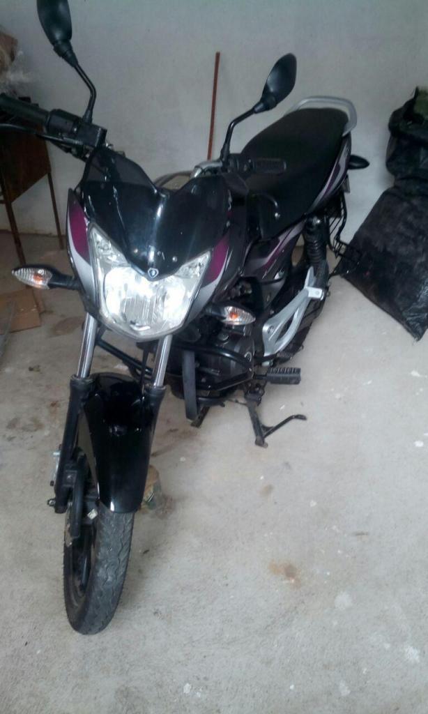 MOTO MARCA BAJAJ MODELO DISCOVER 125 M COLOR NEGRO MORADO GASOLINERA AÑO 2016