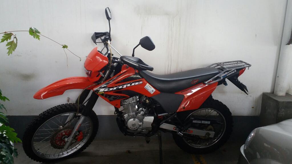 Remato Moto Sumo Torque 250 Año 2015