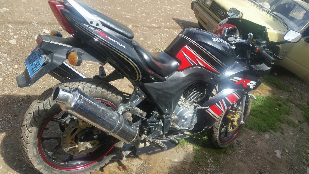 Vendo Moto por Motivos de Viaje