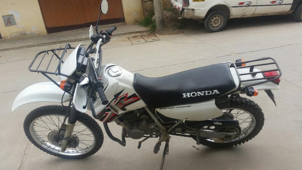 Vendo Moto Honda Xl 200