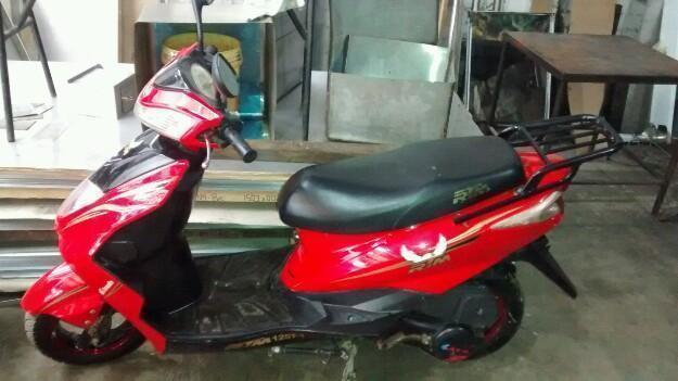 vendo moto scooter 125cc