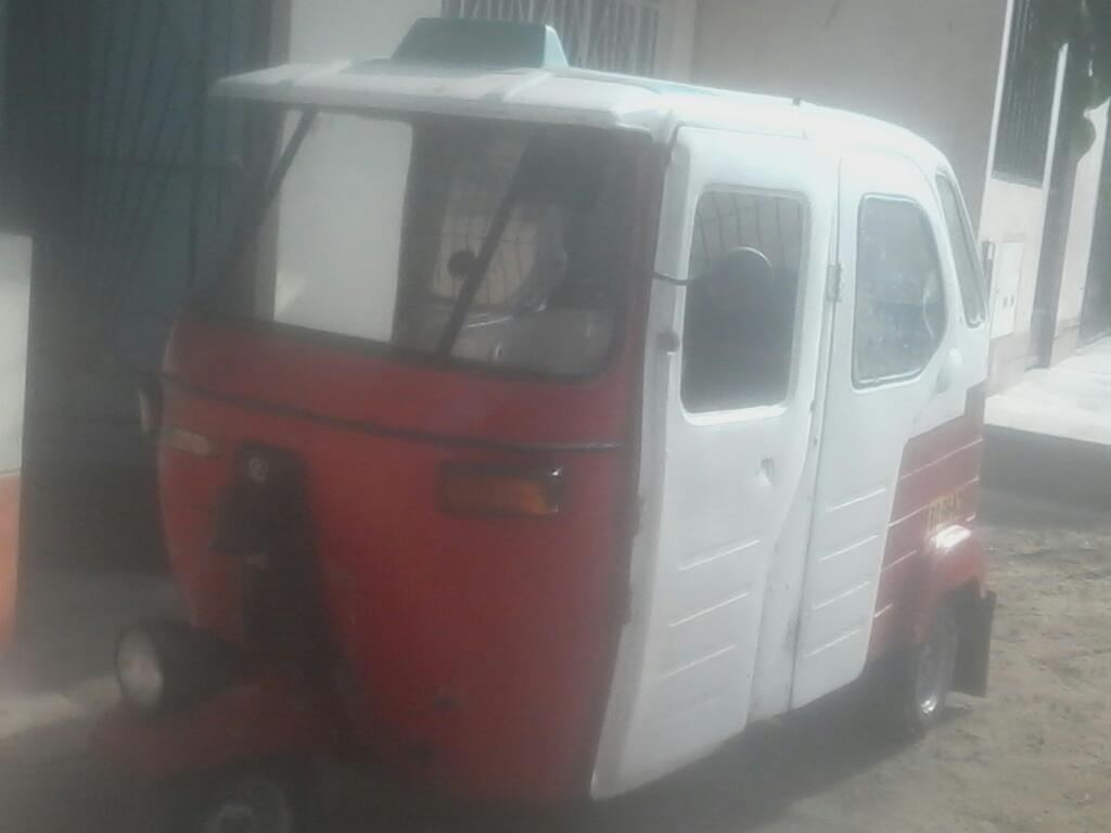 Bajaj Del 2003 a Gas Glp con Soat 2018