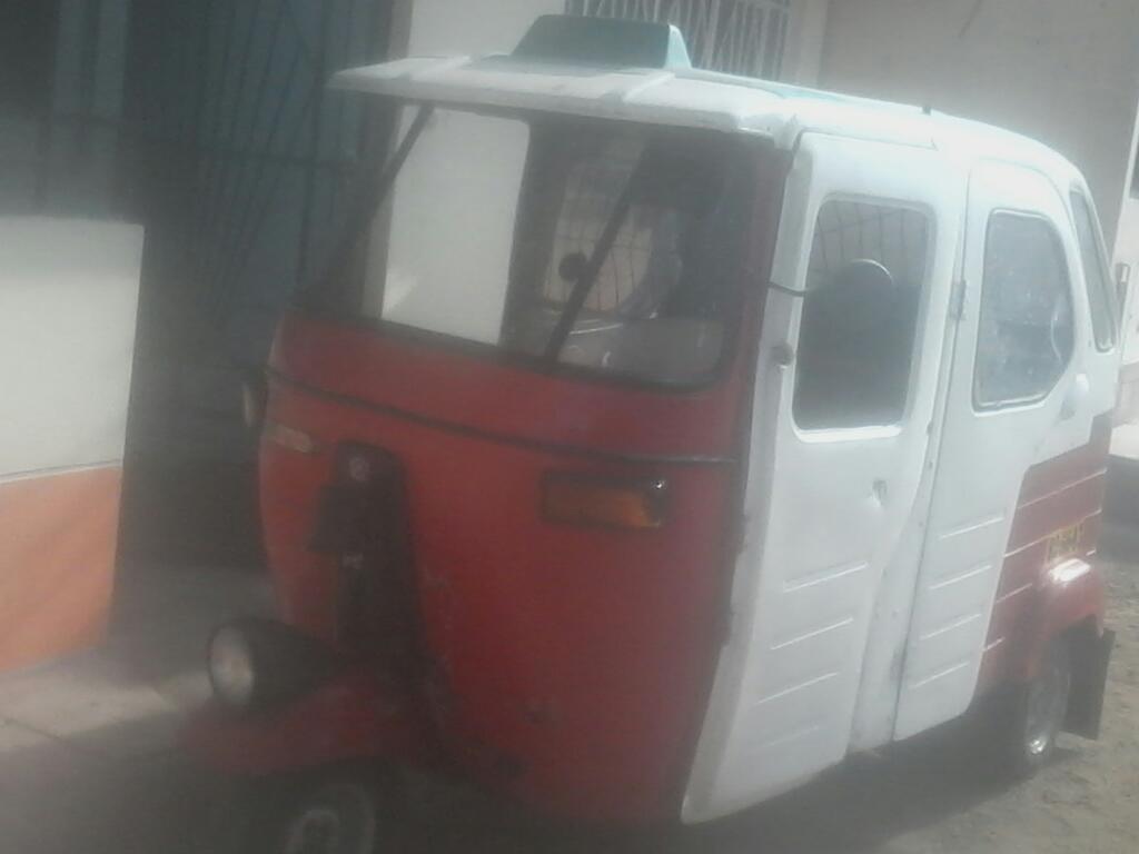 Bajaj Del 2003 a Gas Glp con Soat 2018