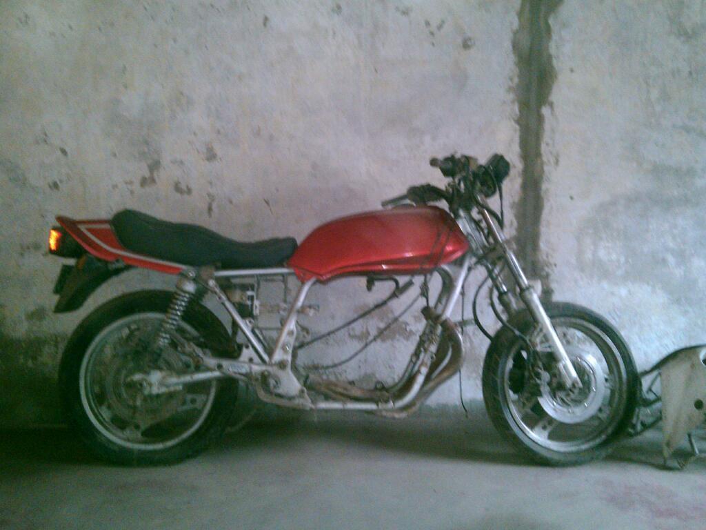 Moto Honda 900