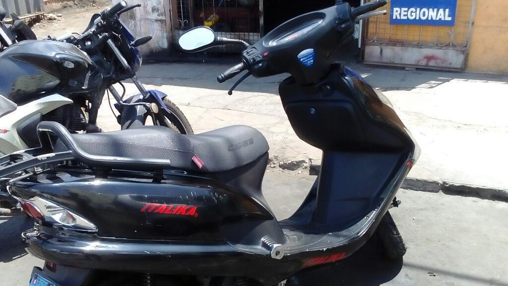 Moto Scooter Italika Cs125