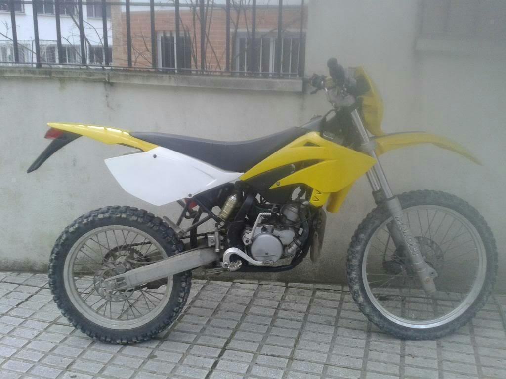 Vendo Moto Cross Davest en Buen Estado